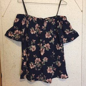 Sweet Wanderer: Off-the-Shoulder Shirt